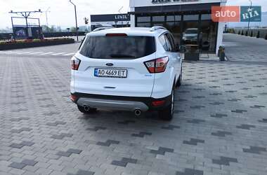 Внедорожник / Кроссовер Ford Kuga 2019 в Рахове