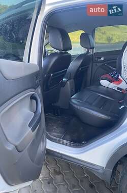 Внедорожник / Кроссовер Ford Kuga 2011 в 