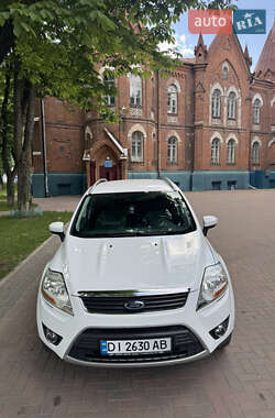 Позашляховик / Кросовер Ford Kuga 2012 в 