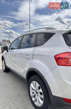Внедорожник / Кроссовер Ford Kuga 2011 в Виннице