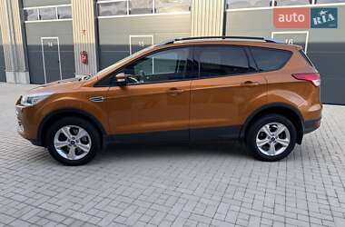 Внедорожник / Кроссовер Ford Kuga 2015 в 
