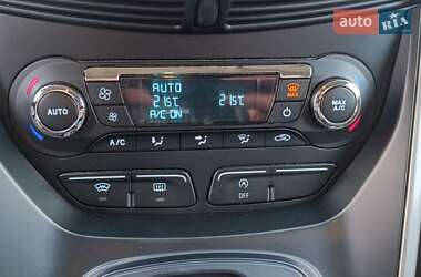 Внедорожник / Кроссовер Ford Kuga 2015 в 