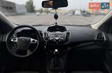 Внедорожник / Кроссовер Ford Kuga 2015 в 