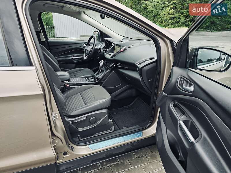 Внедорожник / Кроссовер Ford Kuga 2019 в Белой Церкви