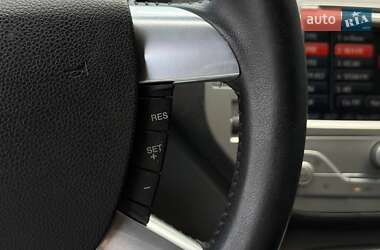 Внедорожник / Кроссовер Ford Kuga 2011 в 
