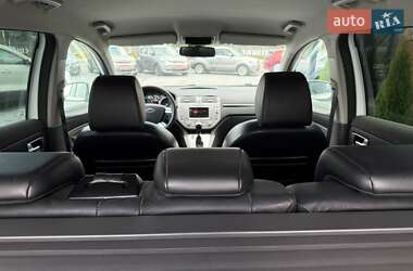 Внедорожник / Кроссовер Ford Kuga 2011 в 