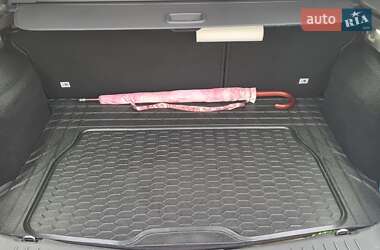 Внедорожник / Кроссовер Ford Kuga 2011 в 