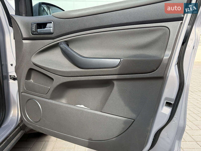 Внедорожник / Кроссовер Ford Kuga 2011 в Одессе