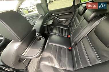Внедорожник / Кроссовер Ford Kuga 2011 в 