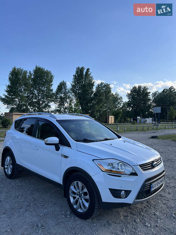 Внедорожник / Кроссовер Ford Kuga 2011 в Киеве