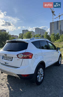 Внедорожник / Кроссовер Ford Kuga 2011 в 