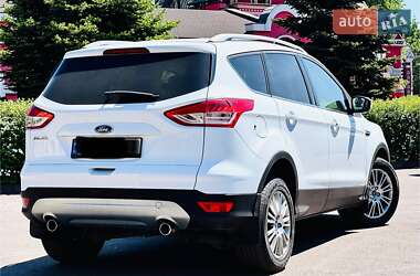Внедорожник / Кроссовер Ford Kuga 2013 в 