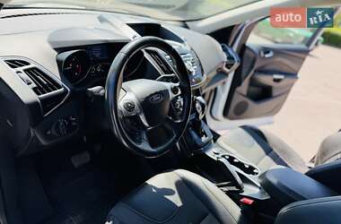 Внедорожник / Кроссовер Ford Kuga 2013 в 