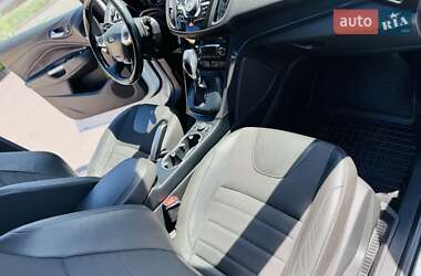 Внедорожник / Кроссовер Ford Kuga 2013 в 