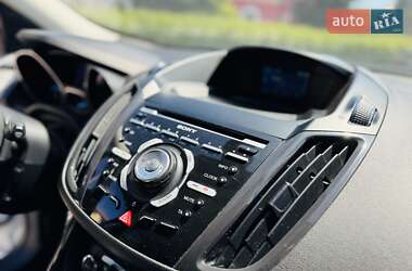 Внедорожник / Кроссовер Ford Kuga 2013 в 