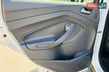 Внедорожник / Кроссовер Ford Kuga 2013 в 