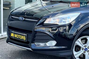 Позашляховик / Кросовер Ford Kuga 2016 в 