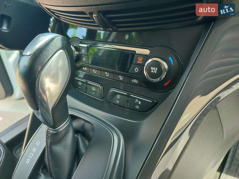 Внедорожник / Кроссовер Ford Kuga 2013 в Житомире