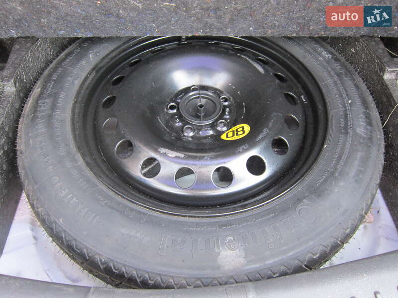 Позашляховик / Кросовер Ford Kuga 2011 в Цумані