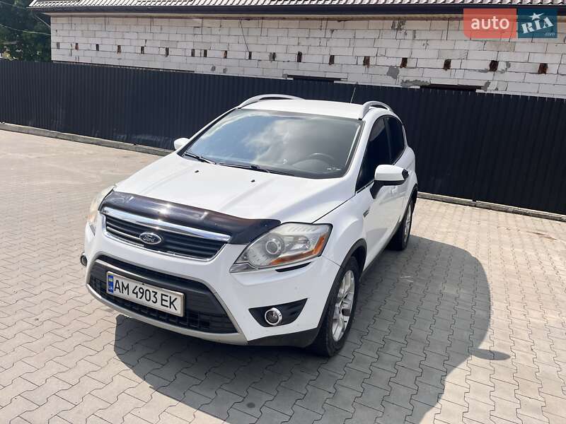 Позашляховик / Кросовер Ford Kuga 2012 в Козятині
