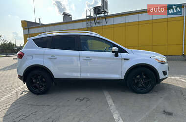 Внедорожник / Кроссовер Ford Kuga 2009 в 