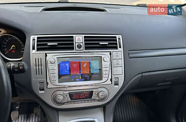 Внедорожник / Кроссовер Ford Kuga 2009 в 