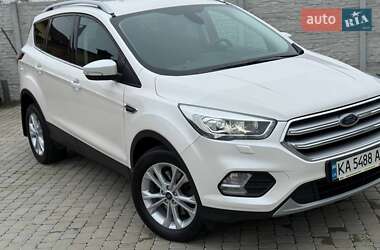 Позашляховик / Кросовер Ford Kuga 2019 в Києві