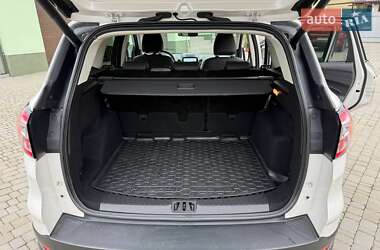 Внедорожник / Кроссовер Ford Kuga 2019 в 