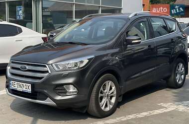 Внедорожник / Кроссовер Ford Kuga 2019 в 
