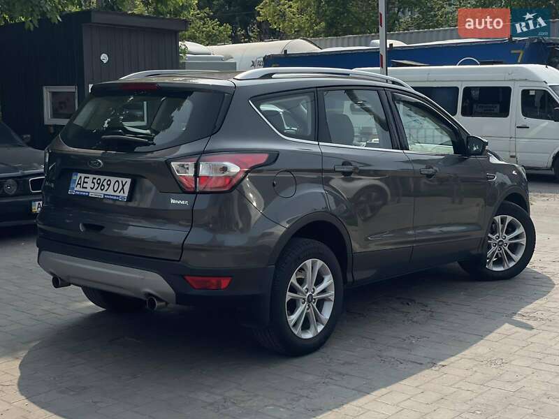 Позашляховик / Кросовер Ford Kuga 2019 в Дніпрі
