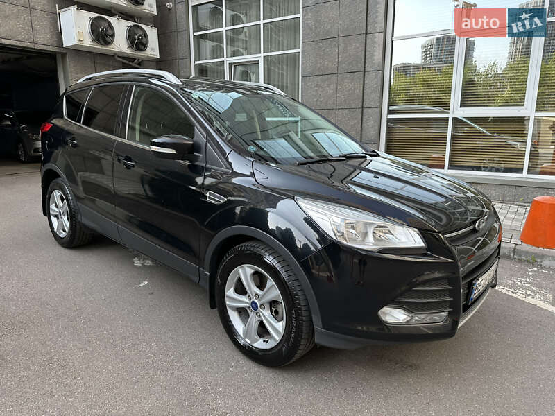 Внедорожник / Кроссовер Ford Kuga 2013 в Киеве