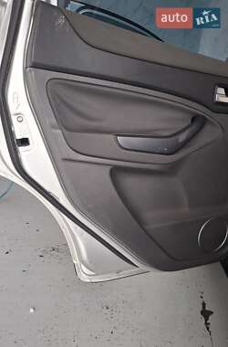 Внедорожник / Кроссовер Ford Kuga 2008 в 