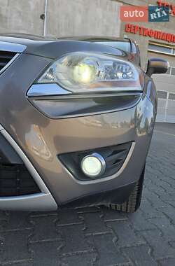 Внедорожник / Кроссовер Ford Kuga 2012 в 