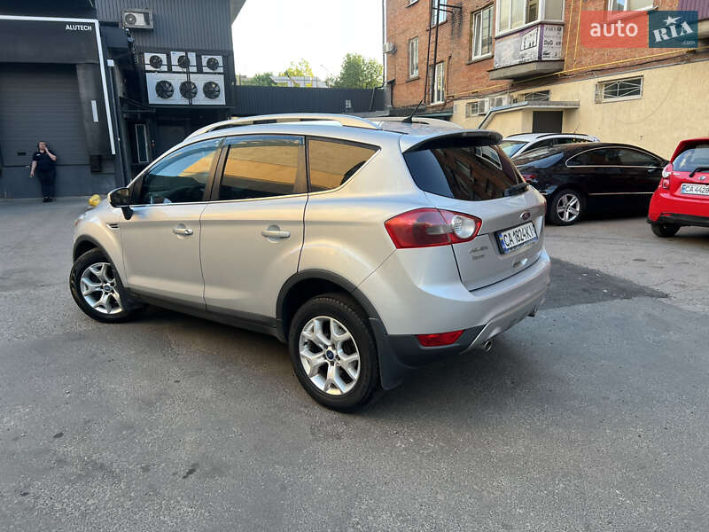 Позашляховик / Кросовер Ford Kuga 2011 в Черкасах