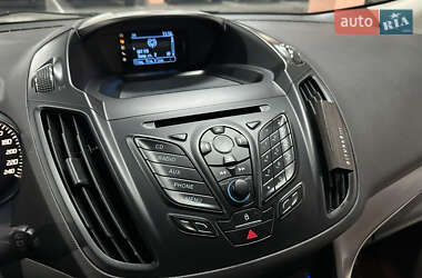 Внедорожник / Кроссовер Ford Kuga 2013 в 