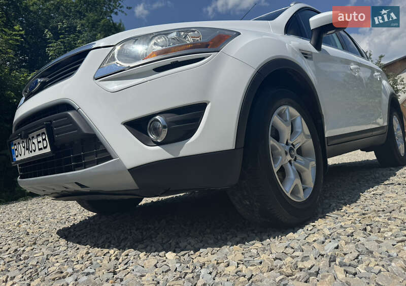 Внедорожник / Кроссовер Ford Kuga 2010 в Надворной