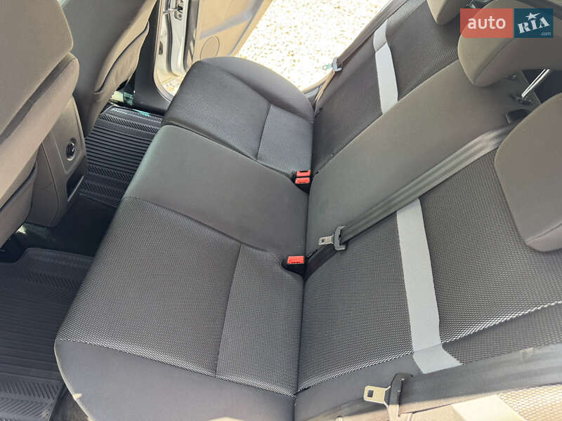 Внедорожник / Кроссовер Ford Kuga 2010 в Надворной