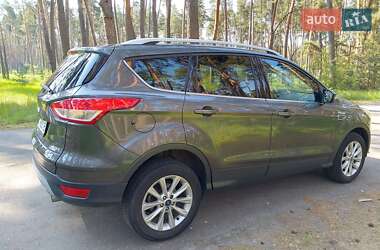 Внедорожник / Кроссовер Ford Kuga 2016 в 
