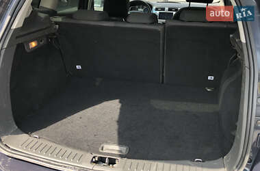 Внедорожник / Кроссовер Ford Kuga 2011 в 