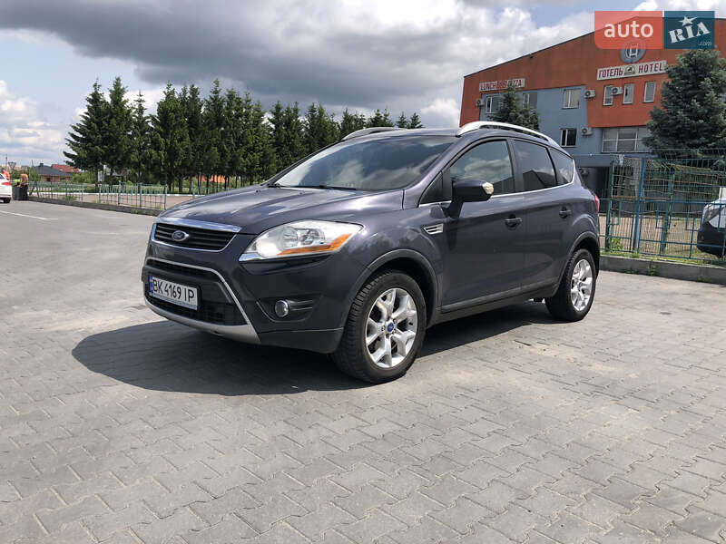 Ford Kuga 2011