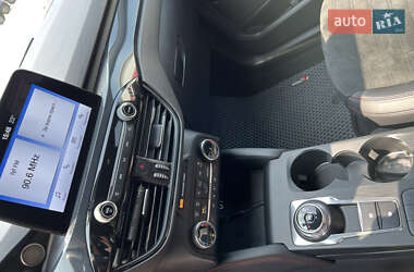 Внедорожник / Кроссовер Ford Kuga 2022 в 
