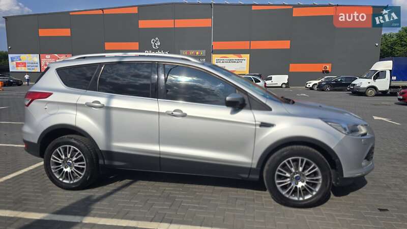 Позашляховик / Кросовер Ford Kuga 2014 в Ужгороді фото 5 Позашляховик / Кросовер Ford Kuga 2014 в Ужгороді
