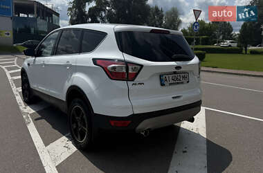 Внедорожник / Кроссовер Ford Kuga 2017 в 