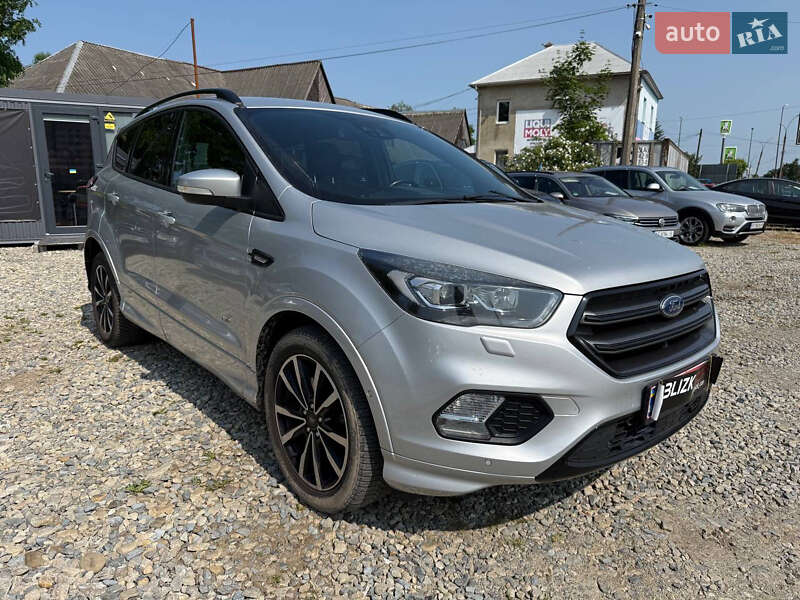 Внедорожник / Кроссовер Ford Kuga 2018 в Коломые