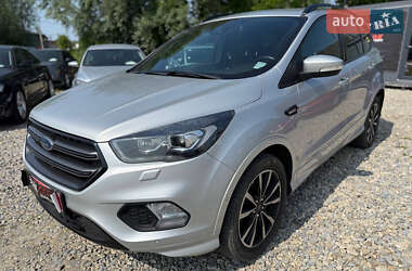 Внедорожник / Кроссовер Ford Kuga 2018 в 
