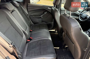 Внедорожник / Кроссовер Ford Kuga 2018 в 