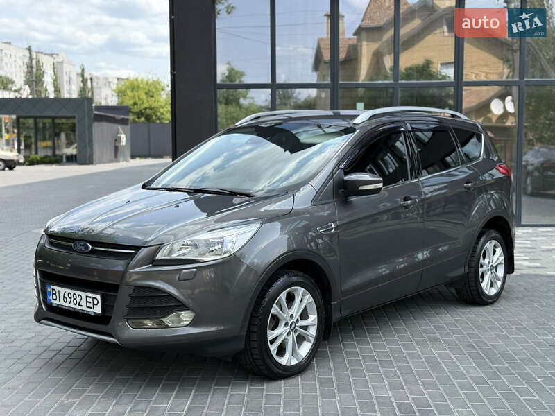 Внедорожник / Кроссовер Ford Kuga 2016 в 