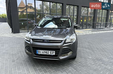 Внедорожник / Кроссовер Ford Kuga 2016 в 