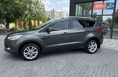 Внедорожник / Кроссовер Ford Kuga 2016 в 