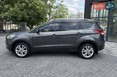 Внедорожник / Кроссовер Ford Kuga 2016 в 